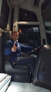 92K views · 5.6K reactions | Erik Moreno les manda un fuerte saludos a todos y cada uno de ustedes!! Igualmente un gran saludo para ti Erik!  #MiguelAngelS | Autobuses Foráneos Select | Facebook