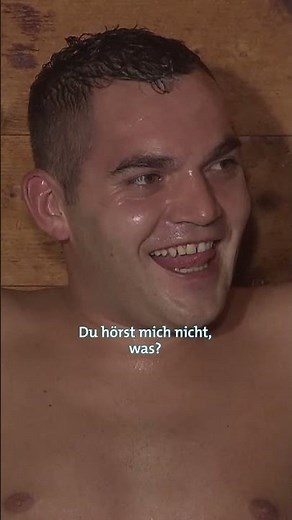 Ruhe auf den schwitzigen Plätzen! Telefonieren in der Sauna: Geht das? | Verstehen Sie Spaß?