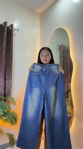 Baggy Pants Outfit Ideas: How to Style Baggy Pants for Women
