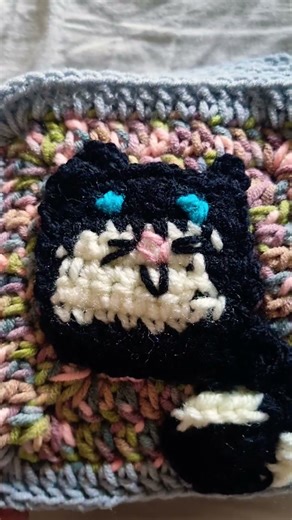 crochet cat granny squares #crochet #cat #granny squares