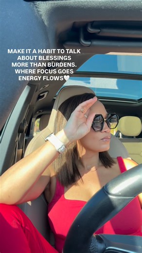 Your brain is low key always listening to what your mouth keeps repeating. But for real… Dopamine & serotonin increase. Talking about things you’re grateful for activates the brain’s reward system. You literally get a small mood boost. Stress hormones decreases Gratitude and positive reflection calm your brain’s fear center and lowers cortisol. So you’re in a regulated state instead of survival mode! Your brain builds a “positive filter” The brain has something called the reticular activating sy