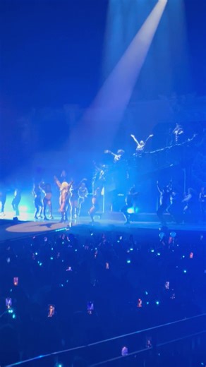 The Best Song of the concert Aplause. #aplause #mayhem #mayhemball #ladygaga
