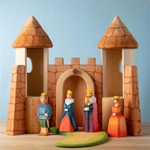 Handcrafted Wooden Castle & Royal Family Set | Waldorf Toys - Etsy