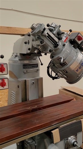 Acra's Vertical Milling Machine and Newall DRO's