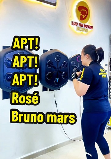 APT! APT! Boxing @ROSÉ @Bruno Mars #luuthiduyen #luuthiduyenboxing #musicboxingmachine