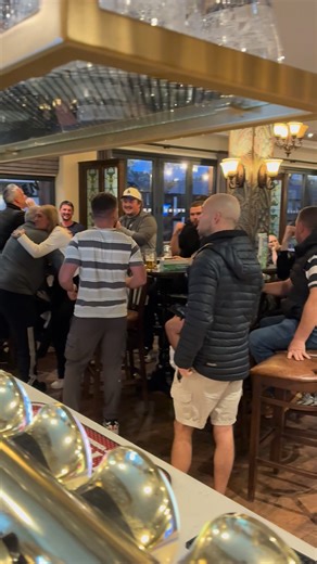 Some happy customers at The Roebuck today! YANITED 🔴 | The Roebuck