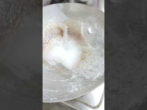 Season your new iron wok I kadhai ko kaise season kare #food #trending https://amzn.to/4sBbISe