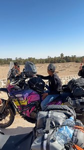 All’Oasi di Chebika in Tunisia 🇹🇳 dei ragazzi ci hanno chiesto di fare la moto sulle nostre moto😌😍 Come puoi rifiutare? Il sorriso sulle loro labbra e nei loro occhi ti entra dentro❤️ #tenere #yamaha #tenere700 #chebika #tunis #tunisia #viaggio #viaggioinmoto | Buz
