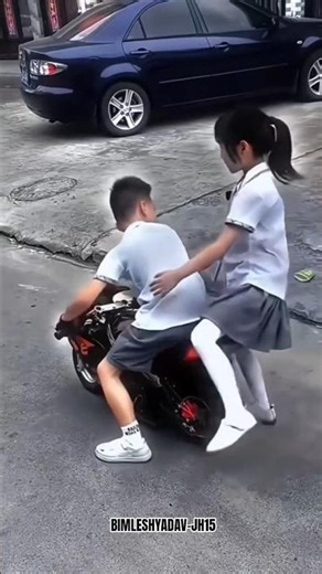 Couple Bike Rider🔥😎#couple #rider #bikelover #bikeride #motovlog #stunt #viral #trending #ytshorts