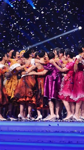 The start of something new and i’m thankful for it @GADISMagz #gadissampul2025 #gadissampul #rayaindonesia