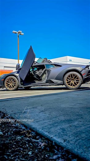 Lamborghini Huracán LP 610-4 Sterrato getting a lambo door conversion kit installed by Vertical Doors, Inc. in Lake Elsinore California. 🙏 Please Like 👍 Tag, #verticaldoors #LamboDoors Subscribe, Mention, @verticaldoors and Share 📲 🙏 Lambo door hinge conversion kit compatible with the Lamborghini Huracan 2014-2020 by Vertical Doors, Inc. Part Number: VDCLAMHUR This kit will fit all trim models of the Lamborghini Huracan 2014, 2015, 2016, 2017, 2018, 2019, 2020, 2021, 2022, 2023, 2024. With o