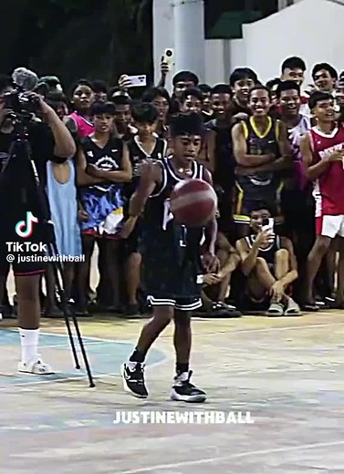 Justin's Epic 1v1 Basketball Showdown