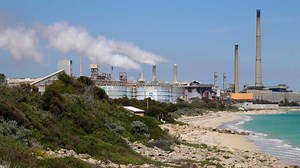 Decarbonisation in the spotlight following closure of Alcoa's Kwinana alumina refinery
