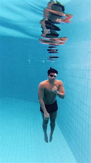 What if you’re unable to use your hands and feet to stay afloat in deep water?