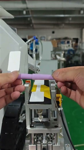 Cylindrical label folding labeling machine#labelingmachine #labeler