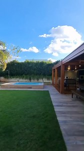 Aconchego e elegância em um só lugar. ☀️ #Pergolado #Piscina #ÁreaDeLazer | Cobrire