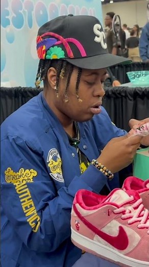 Every step to legit check Nike SB Dunk Strangelove #sneakercon