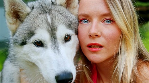 Watch what happens when a girl takes a selfie with a dog