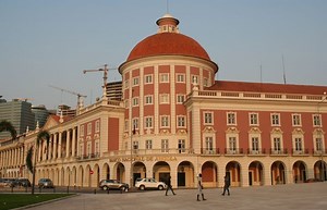 Angola's central bank holds key interest rate
