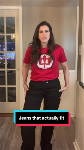 Jeans that actually fit my hips AND my waist! @Flamingals by Flamingo Shop #TikTokShopCreatorPicks #TikTokShopBlackFriday #HolidayHustle #jeans #bighips
