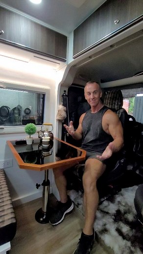 #model motorhome | Sergio Aragoni