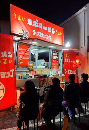 千葉の夜に味わうラーメンショップキッチンカー