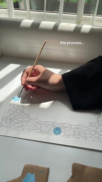 Exploring Tiny Hand-Painted Islamic Art Details