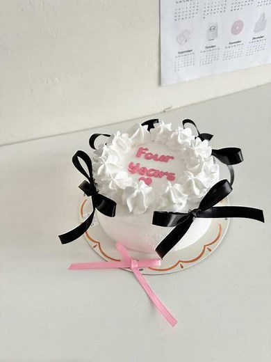 DIY Ribbon Cake Design Tutorial by Lemon Square Bakery