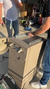 12M views · 23K reactions | This ATM has how much money #TrendingNow #ViralVideo #AmazingVideos #USA #UnitedStates #India | Inspiring Life Moments | Facebook