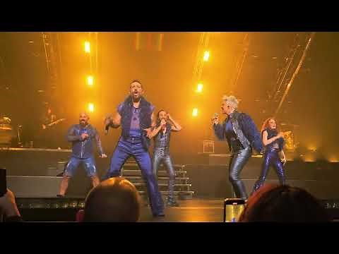 90S Pop Tour @Houston Tx Full Show primera fila 4K HDR Feb 15 2024