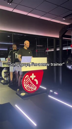 Yeah… safe to say you’re in good hands 😎🥊 First class is free - follow us on Instagram to get started with booking! 🔥 . . . . . #rumbleboxing #doyourumble #fypシ #boxing #trend @Rumble