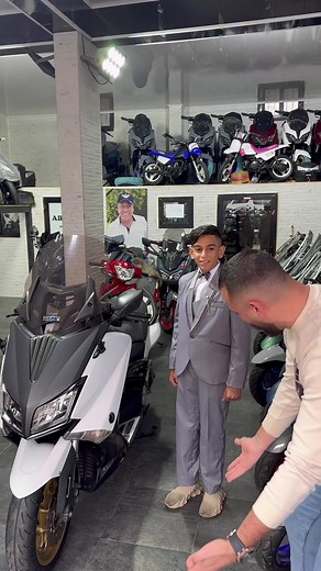 Abou Rami Motorcycle T-Max 2016 Full Review