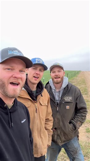 How to build a fence 🛠️ | Peterson Farm Bros