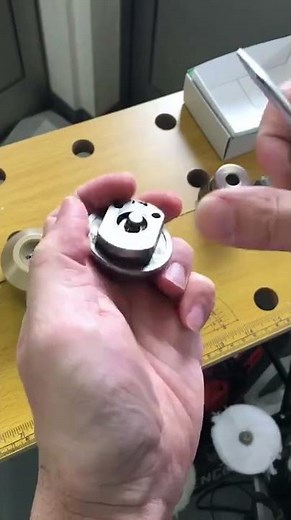 Disassemble the MIWA cylinder