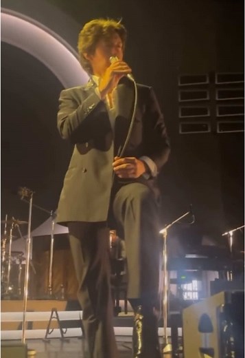 Arctic Monkeys Live Performance Highlights