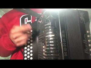 Escala de La en acordeon de Mi Tutorial facil