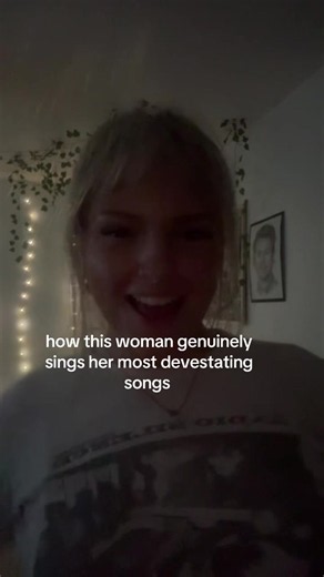 Phoebe Bridgers Garden Song live — how this woman genuinely sings her most devastating songs
