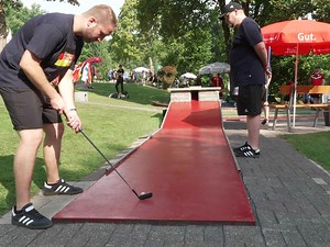 Minigolf-WM in Arnsberg startet: Holt sich ein Sauerländer den Titel?