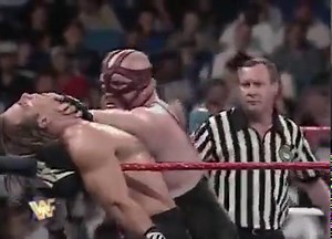 On August 18, 1996 WWF’s 9th annual SummerSlam took place in front of 17,000 fans at the Gund Arena in Cleveland, Ohio. The main event saw “The Heartbreak Kid” Shawn Michaels (with José Lothario) defend his WWF World Heavyweight Championship against Vader (with Jim Cornette). | Davenport Sports Network