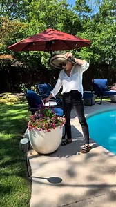 WELL my friends... it happened. I’ve officially gone on an Amazon RAMPAGE 😅 And let me tell you… I am now fully obsessed with these faux flowers and greenery. I mean... LOOK at them! They’re bright, they’re full, they’re zero drama. No watering, no wilting, just gorgeous ALL. THE. TIME. Don’t worry though... I haven’t completely abandoned real plants... my lush Boston ferns are still going strong, and I’ve added a few real plants by the stairs. But the magic? It’s in the mix. High-low. Real-fau