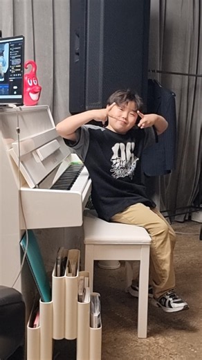 신동가수 김한율 개구쟁이 모습