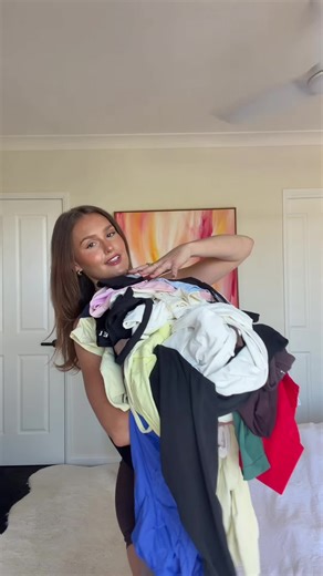 @VELOCITY is going on sale for Black Friday! Shop 20-40% off online and in store and use code ‘LUCY’ for an additional 5% off 🫶🏼🫶🏼 Sale starts on the 28th of November at 6AM AWST and will end on the 1st of the December! #velocityactivewear #blackfriday