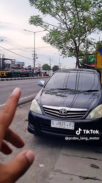 Innova 2011 Spesial Harga Cuma 110 Jutaan di Prabu Motor