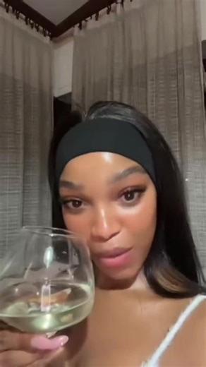 Buon Giorno Today is the last day of voting, Thalians please let's all do well to vote VOTE FOR THANDEKA THALIANS FOR THANDEKA #ThandekaTshabalala #BBMzansiS6 #BBMzansi IMPORTANT VOTING NOTICE ! • One device can only use 10 phone numbers per week • Change to desktop site after voting to get extra 100votes. Inumber =200votes • Once you've used 10 numbers on one device, DO NOT vote again on that device • If you still want to vote, switch to a different device and use new numbers