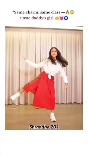 Mahesh Babu is a proud father #maheshbabu #samantha #tamannahbhatia #bollywood #sitara #sreeleela