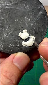 Weeks worth of work on a Jurassic Park Figure condensed into 1 minute. If it were only this quick. #trex #kidrobot #munnyworld #jurassicpark #dinosaur #painting #sculpting #miniatures #vinyltoys #designertoys #toyart #instaart #instaartist #customtoys #diycrafts #movieart #modelmaking #miniaturespainting #paintingminiatures | Jared Circusbear