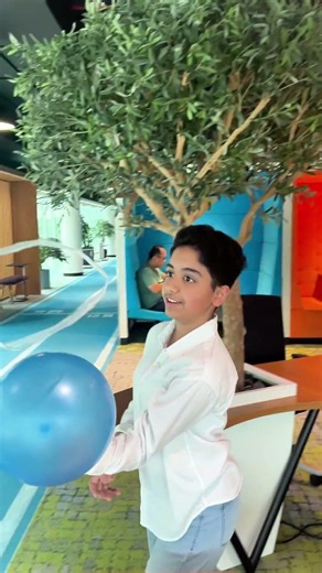 Electrostatic Science Experiment | Fun Learning | Science For Kids | Hanas App #short #shorts