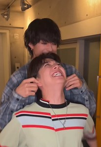 さのしおバージョン二人羽織爆裂💥 #爆裂愛してる #MILK #佐野勇斗 #しおざきだいち | milk おもしろ集