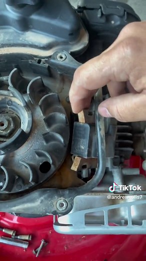 Fixing a thrown away Troy-Bilt mower that wont start #diy #fix #lawnmower #fyp #carborator #sparkplug #briggsandstratton