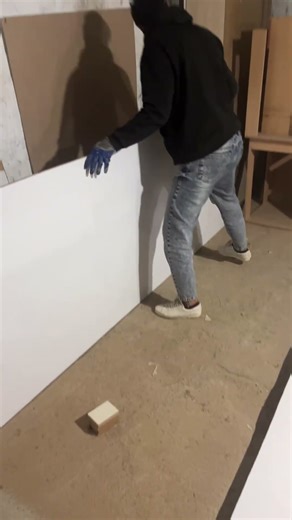 Precise cutting of melamine with a circular saw #woodworking #wedding #wood #wooddesigner